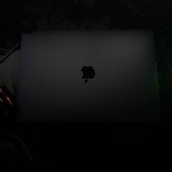 MacBook Pro 13” – 2019 | 1.4GHz Quad-Core i5 | 8GB RAM | Intel Iris Plus Graphics