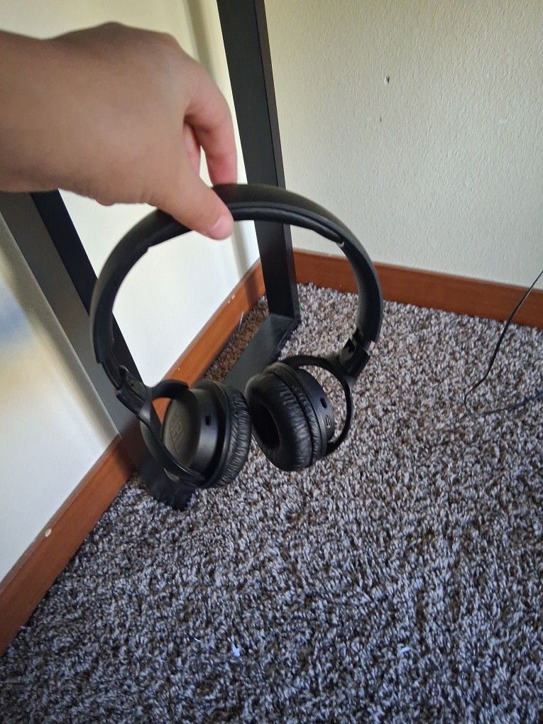 JBL Wireless Headphones