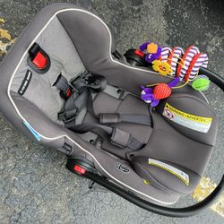 Graco Snug Ride Elite Car Seat/base And Stroller