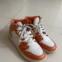 Air Jordan 1 Mid SE GS 'Electro Orange'  