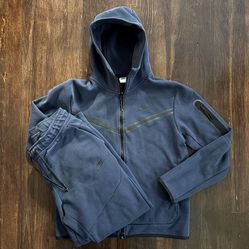 OG Navy Blue Nike Tech Set (Both M)