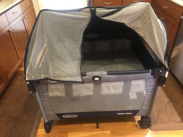 Graco Pack N Play Bassinet With Changing Table Portable Crib