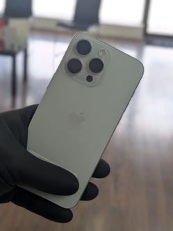 iPhone 15 pro max 256gb unlocked