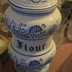 Blue Onion Flour Container 