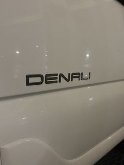 2005 Yukon Denali V8