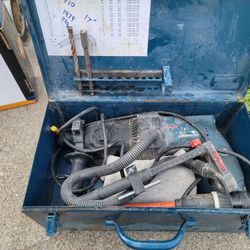 BOSCH 11221DVS, Bulldog DVS Dustless SDS Chippping/ Rotary Hammer

