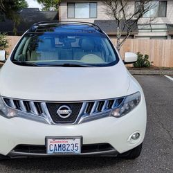 2009 Nissan Morano.