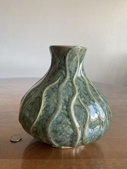 Handcrafted 2 Ceramic Vases In Like New Condition