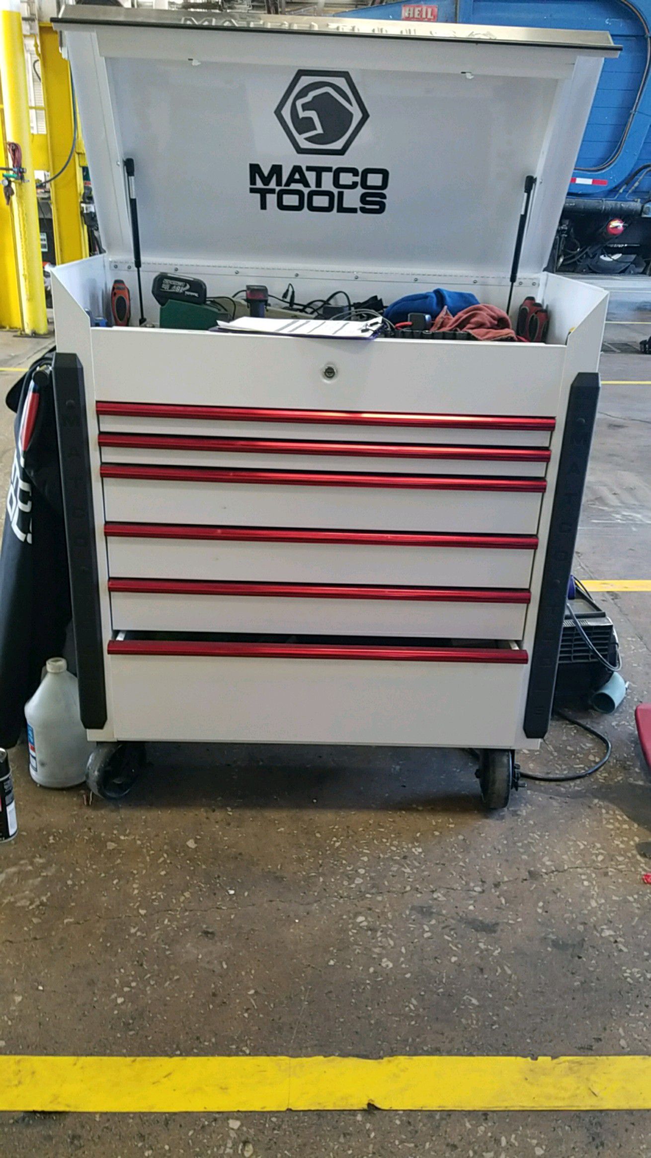 Matco tool box / roll cart