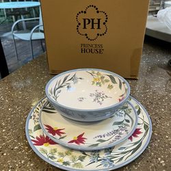 Princess House melanine plates