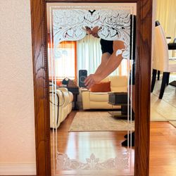 Mirror Windsor