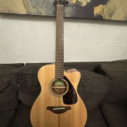 Yamaha FSX800C Guitar