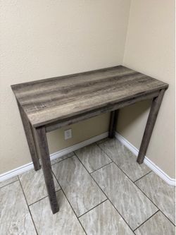 Table/ accent table