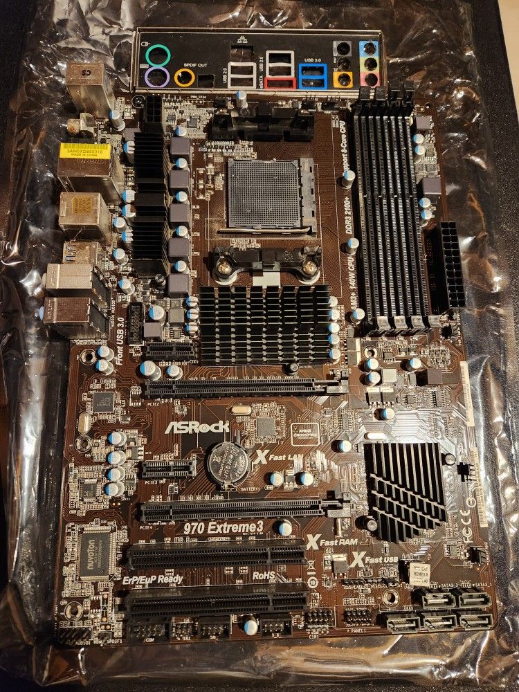ASRock 970 Extreme3 AM3+ Motherboard + 8GB DDR3 1600Mhz