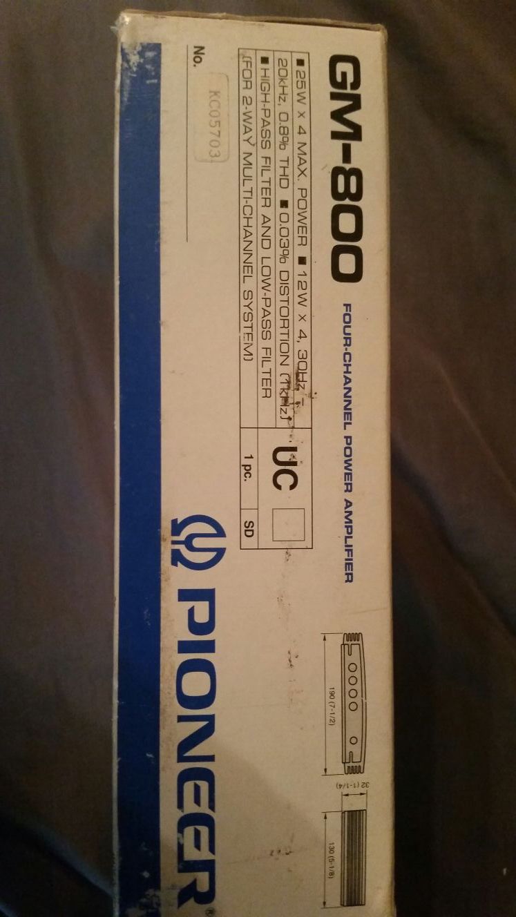Pioneer GM-800 four channel amp