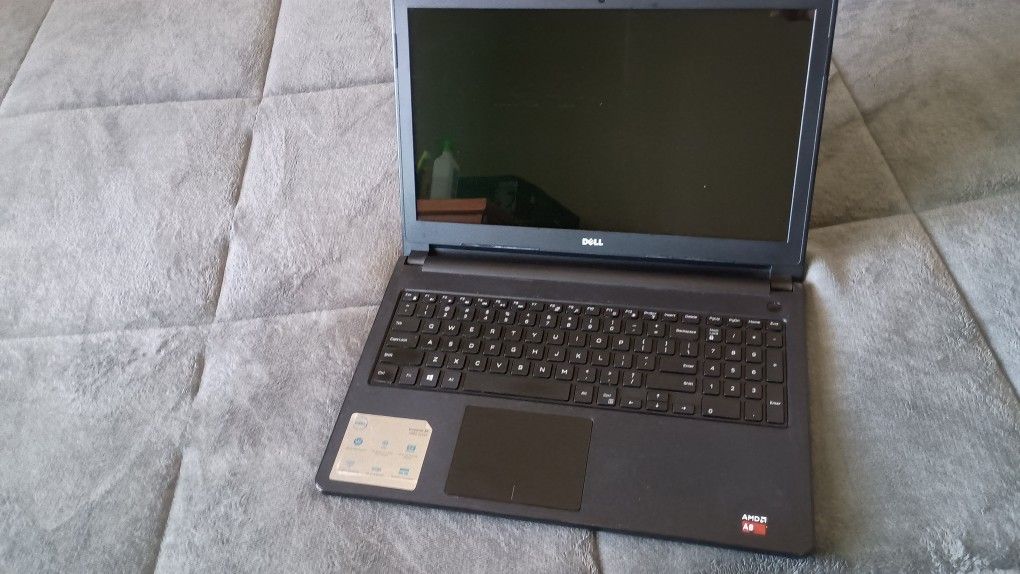 Dell 15.6 Inspiron 5000 Series Laptop 