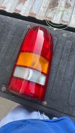 Right side taillight