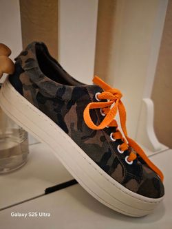 Camo Leather Lace Up Platform Shoes Size 6.5