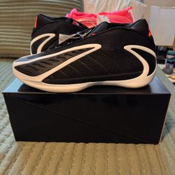 AE 2 Basketball Shoes