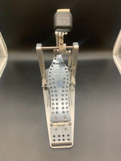 DW DRUM PEDAL #35811