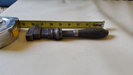 B&C.RailRoad Wrench Mass. USA. Solid Cond.