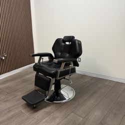 BARBER CHAIR