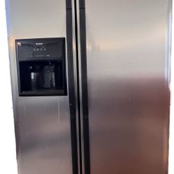 Kenmore Doubke Door Fridge 