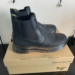 Dr. Martens Embury Chelsea Boots Size 10 Men’s Size 11 Women’s 