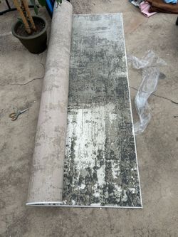 Great condition 8 foot by 10 foot rug