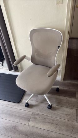 White Mesh Office Chair with Armrests