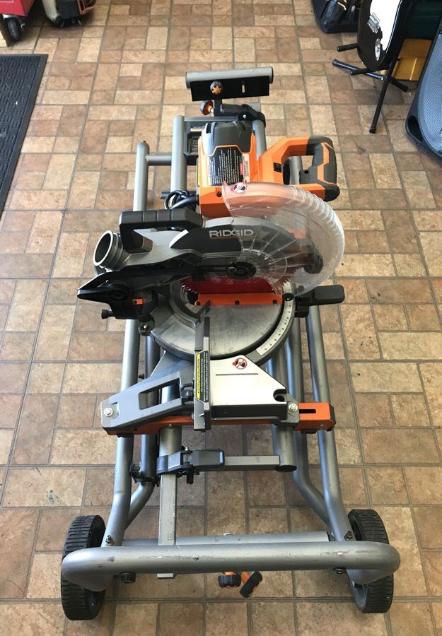 RIDGID R4112 15 amp 10” Dual Bevel Miter Saw with stand