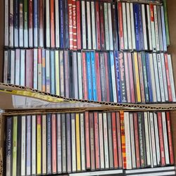 Huge lot of over 150 Christmas cds