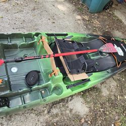 Outlaw Kayak With Paddle 