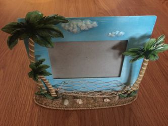Beach picture frame
