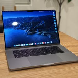 Macbook Pro 16 Inch M2 Max 32GB 1TB