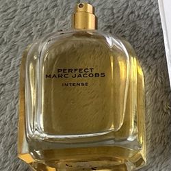 Marc Jacobs Perfect perfume 