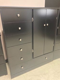 Pacoima closet