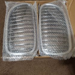Original BMW FRONT GRILL CHROME 20$$