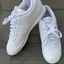 Women’s Reebok Size 7.5