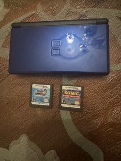 Nintendo ds lite with two games