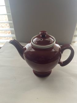 Vintage Hall McCormick Maroon Tea Pot with Ceramic Infuser, USA, Maryland