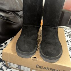 Bearpaw Elle Short Boots