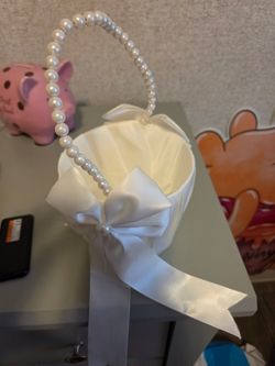 Flower girl basket