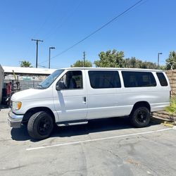 2003 Ford E350