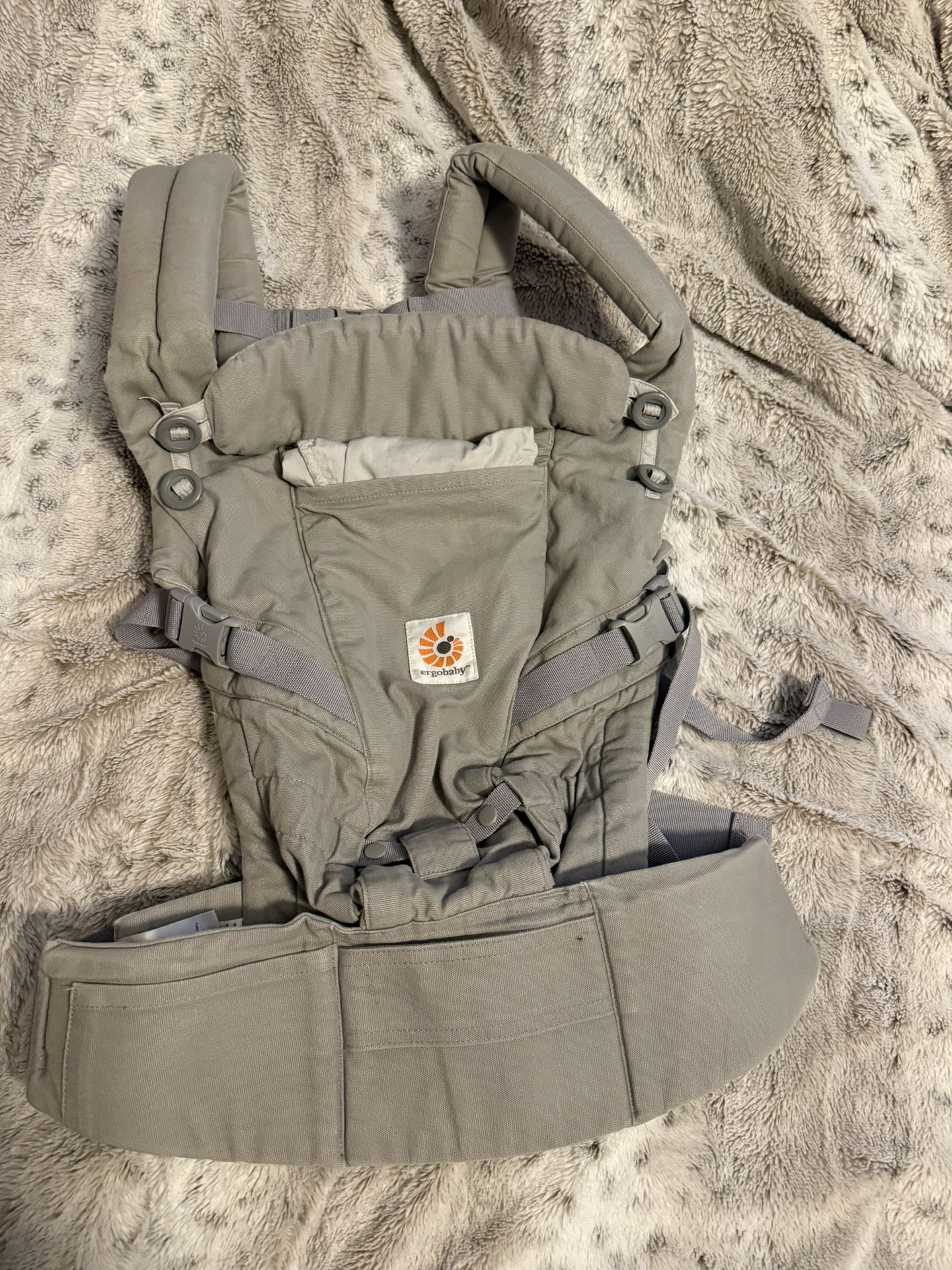 Ergobaby Carrier