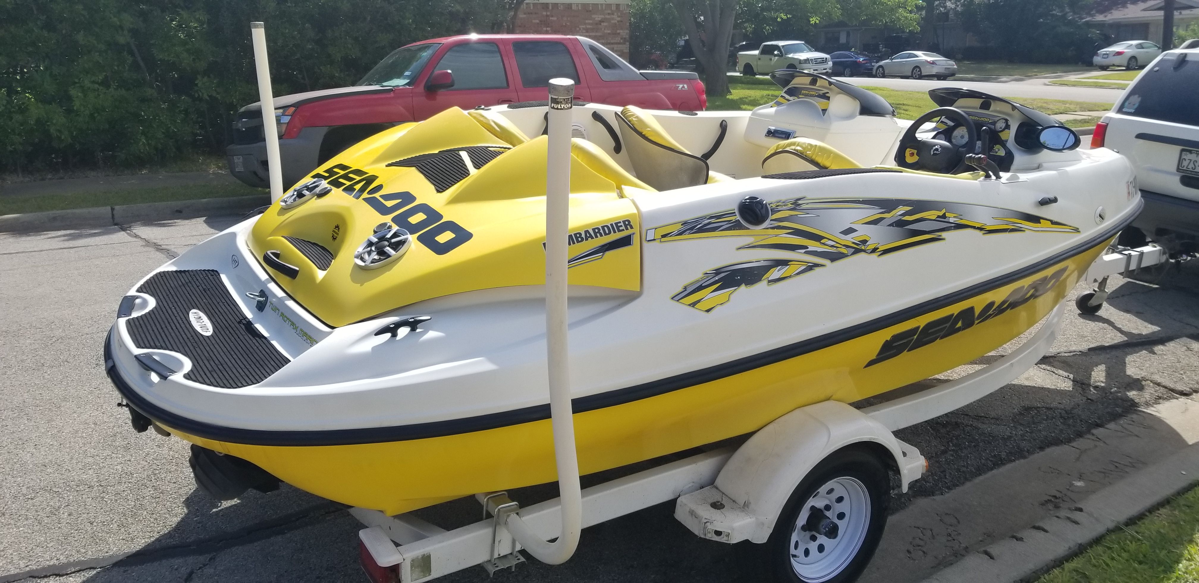 1999 SEADOO SPEEDSTER TWIN ROTAX MOTORS 220H.P COMES WITH A MATCHING TRAILER (LAKE READY)