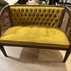 Vintage Style Wicker Bench