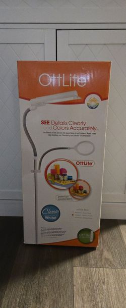 OttLite EasyView Craft Lamp with Magnifier