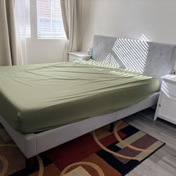 Queen Bed And Frame 