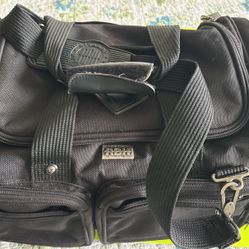 Ricardo Beverly Hills Carry https://offerup.com/redirect/?o=T24uY2FzaA== Only 